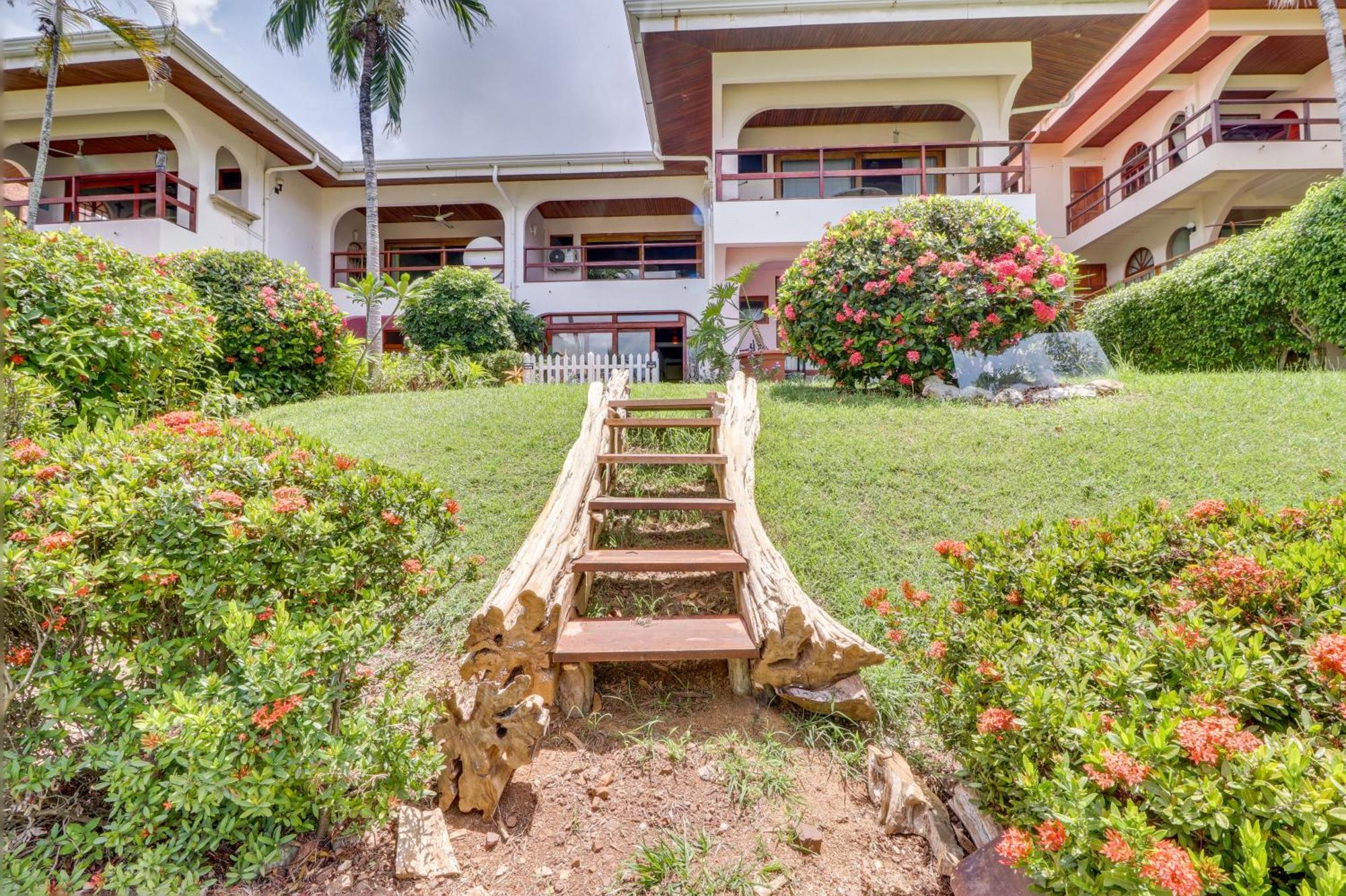 Flamingo Marina Resort Pacific North Coast Ruang foto